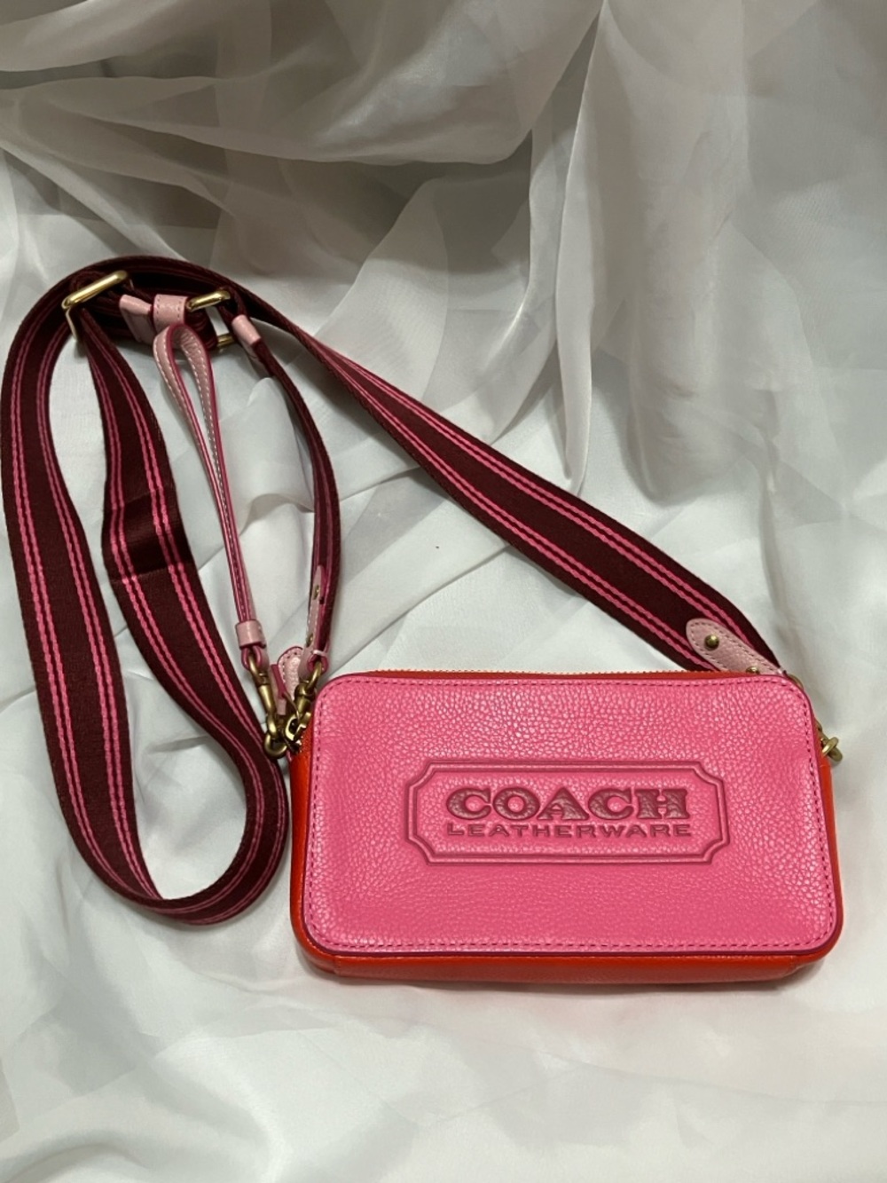 Coach Kia Camera Bag - Picture 2 of 10